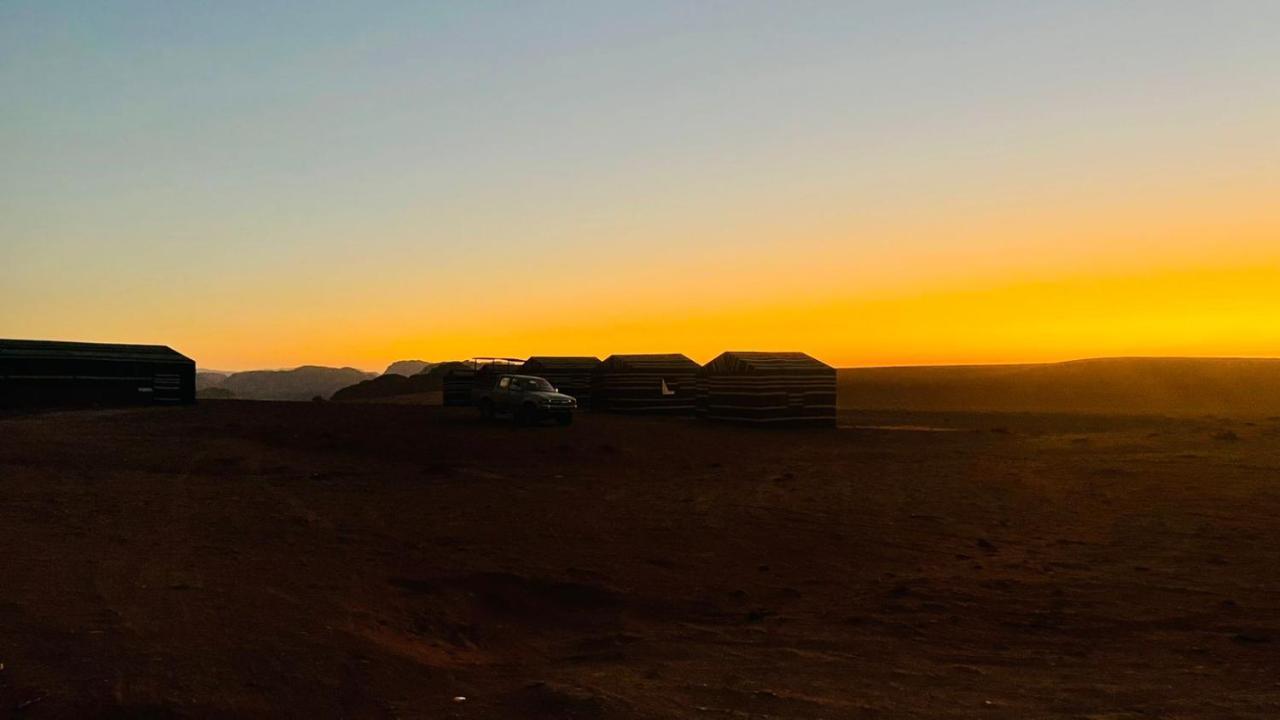Stars Life Camp-Tour Hotell Wadi Rum Exteriör bild