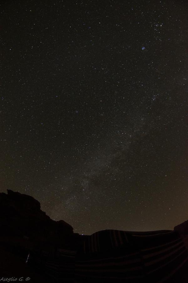Stars Life Camp-Tour Hotell Wadi Rum Exteriör bild