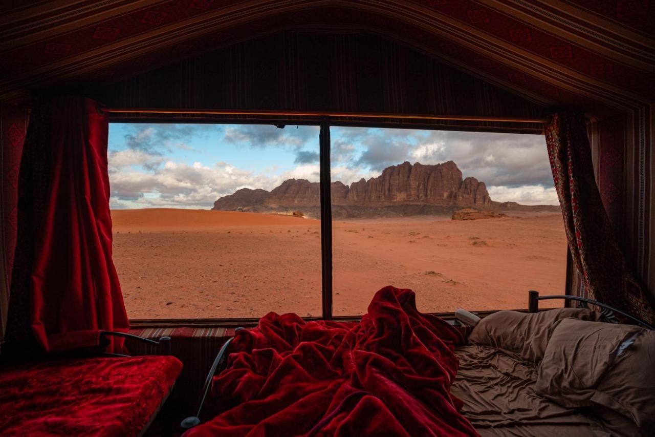 Stars Life Camp-Tour Hotell Wadi Rum Exteriör bild