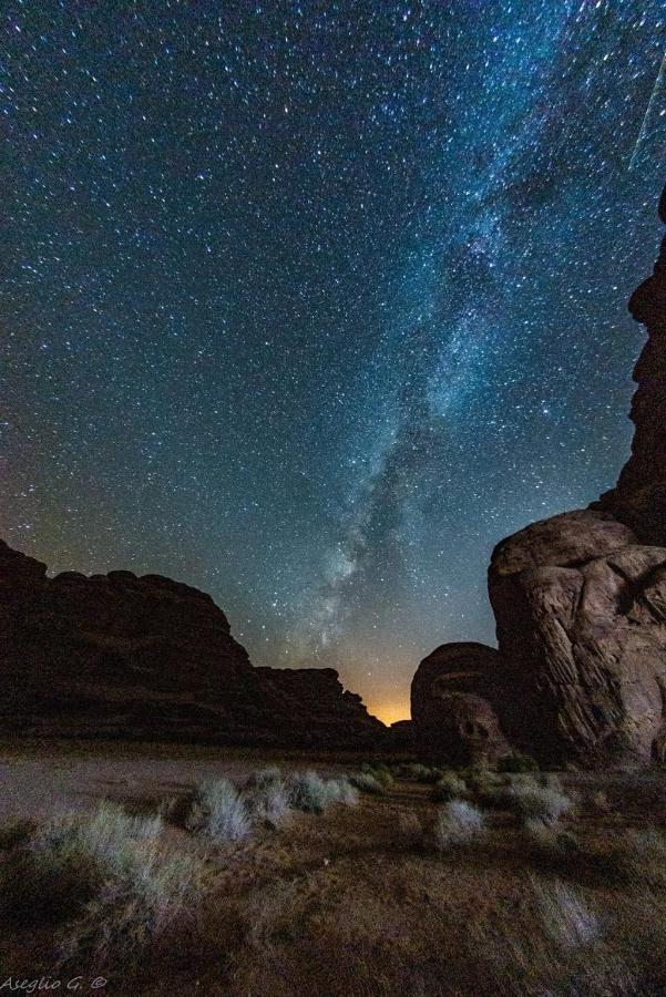 Stars Life Camp-Tour Hotell Wadi Rum Exteriör bild