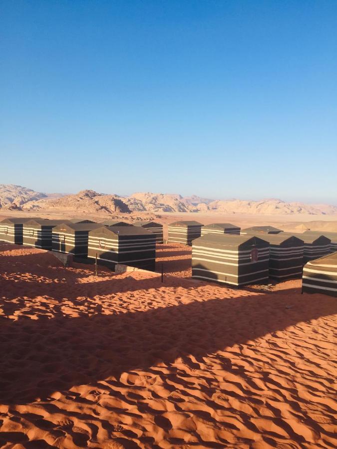 Stars Life Camp-Tour Hotell Wadi Rum Exteriör bild